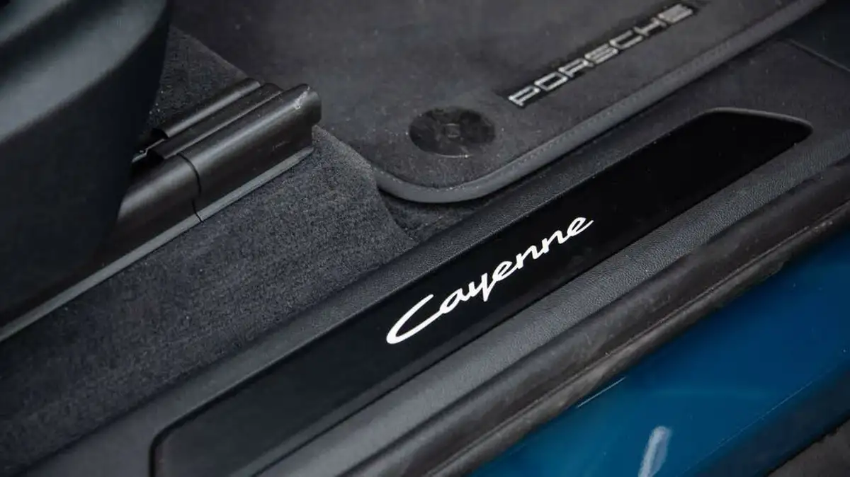 2024-porsche-cayenne-30-v6-353ps-station-wagon-big-9