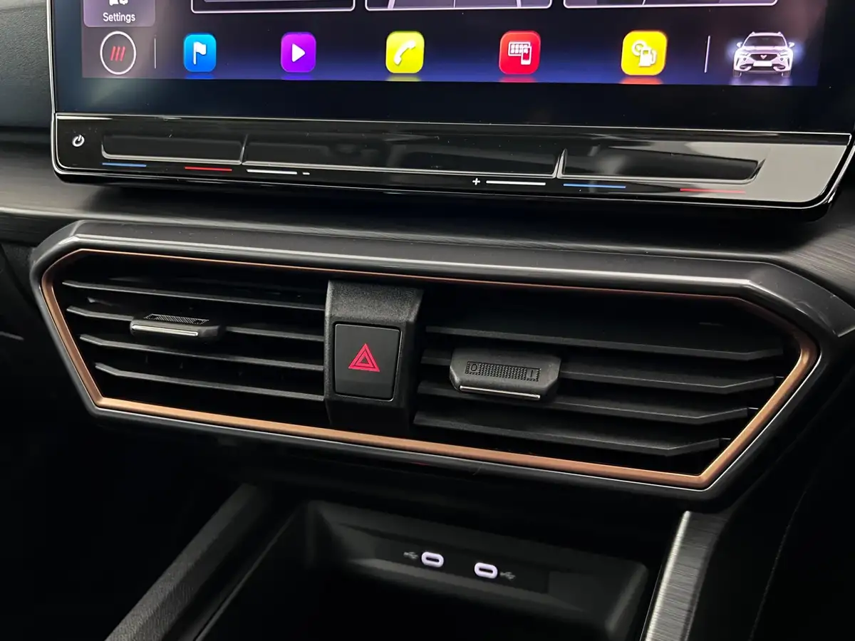 2021-cupra-formentor-14-e-hybrid-v2-big-49