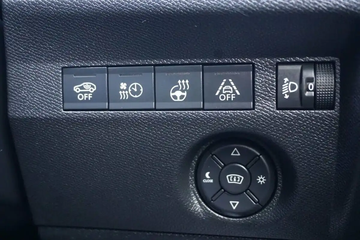 2022-citroen-c4-e-shine-plus-big-24