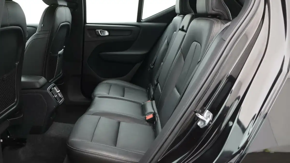 2020-volvo-xc40-15-t3-inscription-pro-geartronic-big-16