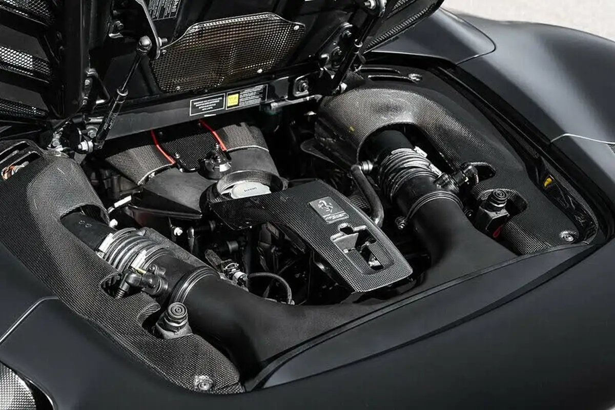 2019-ferrari-488-39-488-spider-big-15