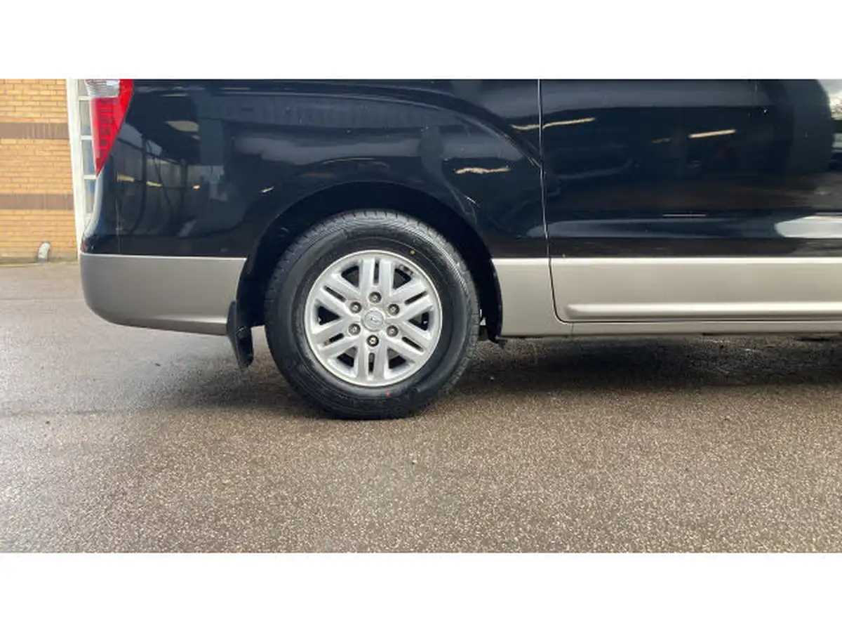 2019-hyundai-i800-25crdi-se-nav-136ps-big-6