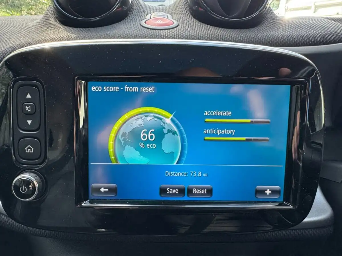 2017-smart-fortwo-10-prime-sport-70bhp-premiumss-coupe-twinamic-big-21