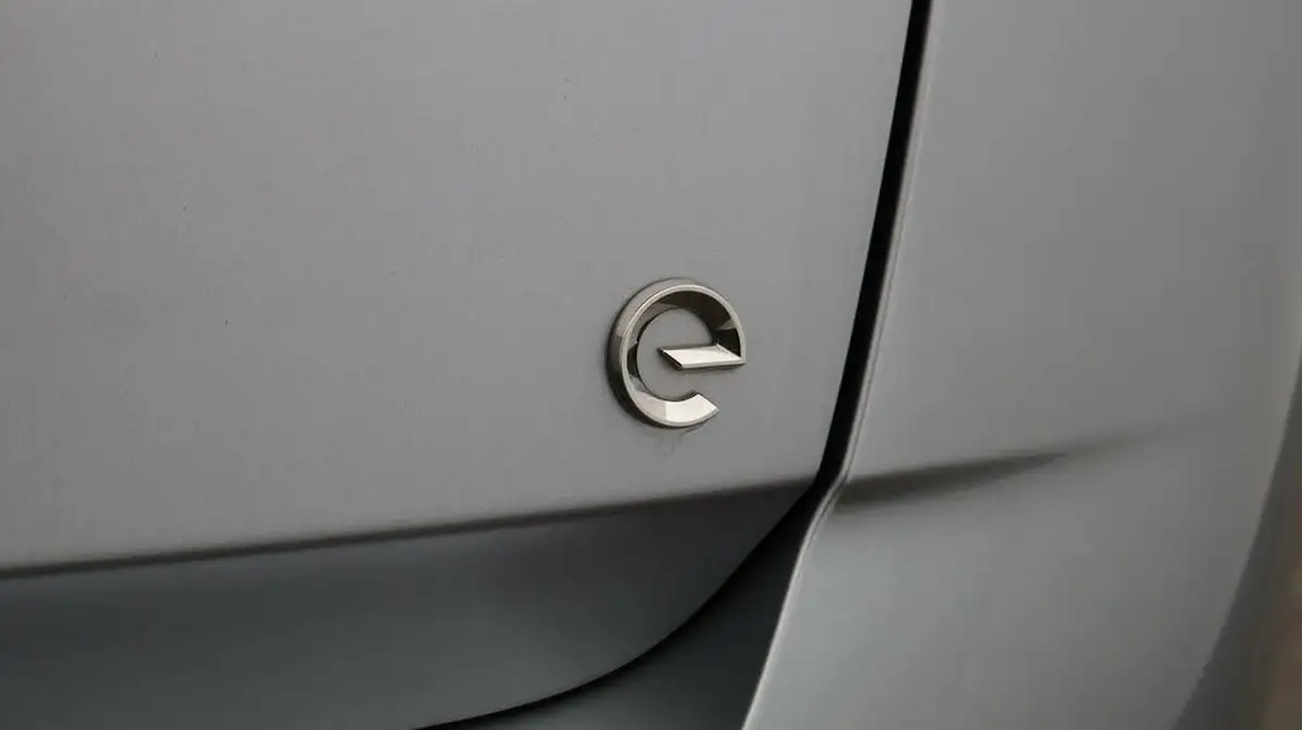 2022-vauxhall-mokka-e-elite-premium-big-22