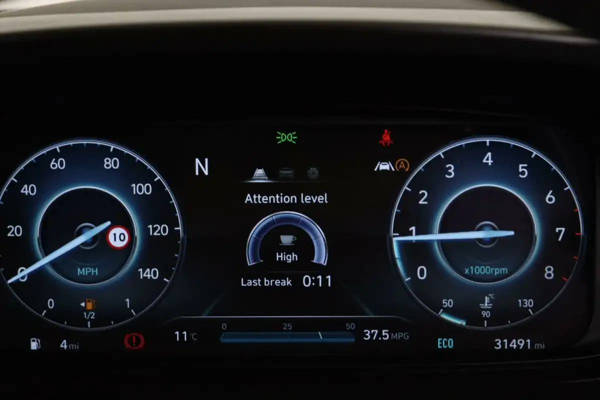 2022-hyundai-bayon-10-t-gdi-se-connect-big-18