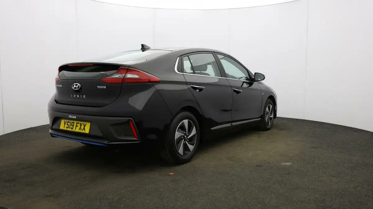 2019-hyundai-ioniq-16-gdi-premium-se-hybrid-big-50
