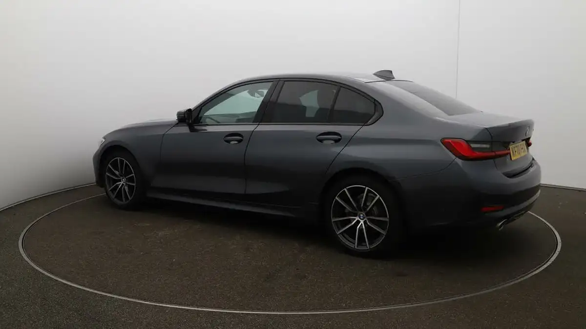 2020-bmw-3-series-big-27