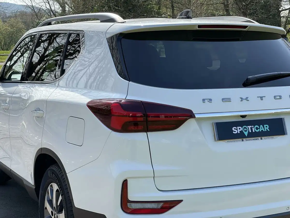 2025-kgm-ssangyong-rexton-22td-k40-big-5