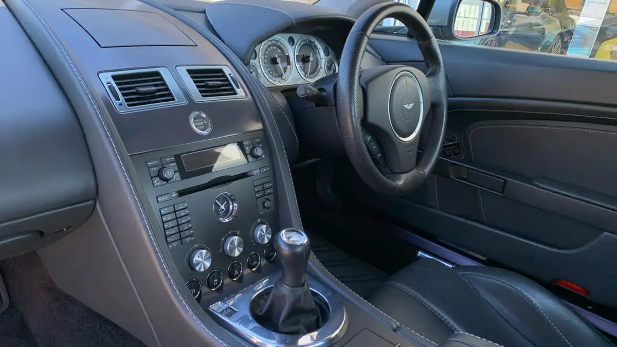 2008-aston-martin-vantage-43-coupe-big-26