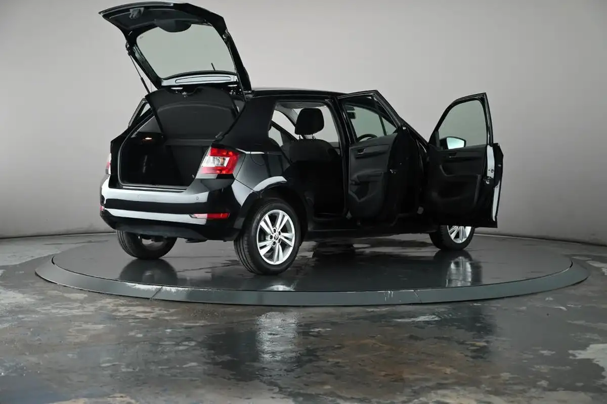 2020-skoda-fabia-10-tsi-se-95ps-hatchback-big-29