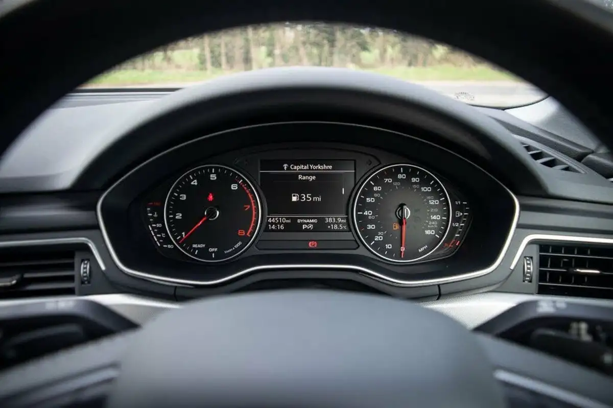 2016-audi-a4-avant-20-tfsi-se-s-tronic-big-13