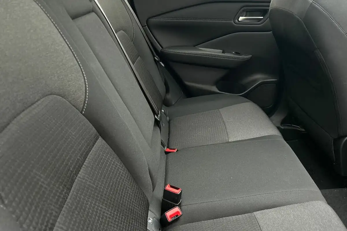 2024-nissan-qashqai-13-dig-t-n-connecta-160ps-auto-big-16