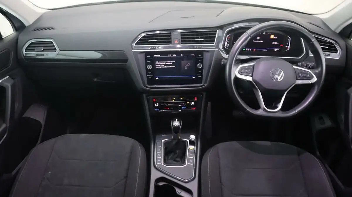 2021-volkswagen-tiguan-15-tsi-elegance-big-13