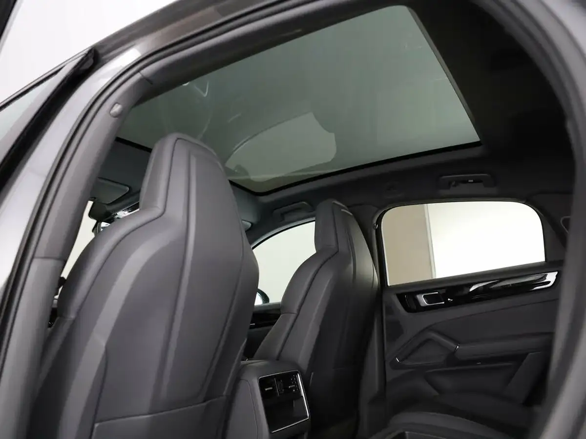 2022-porsche-cayenne-30-v6-e-hybrid-coupe-big-20