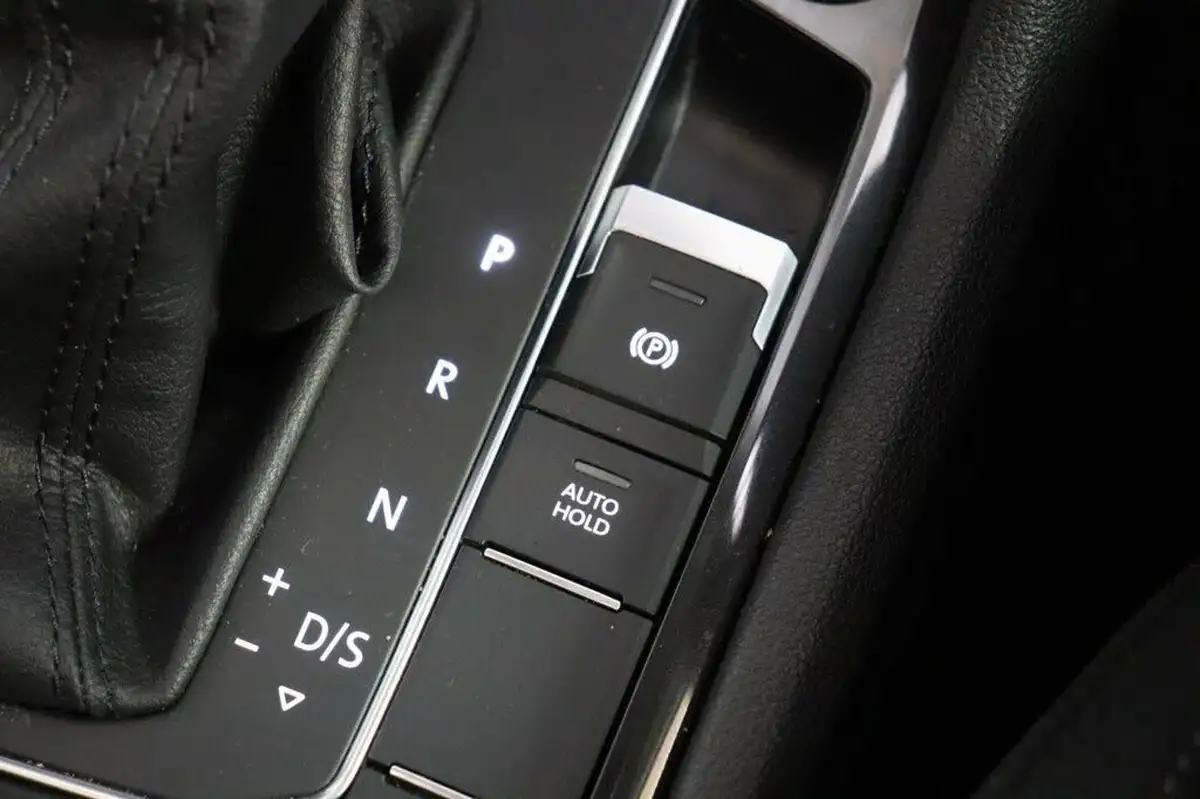 2021-volkswagen-tiguan-allspace-20tdi-sel-150ps-dsg-big-33