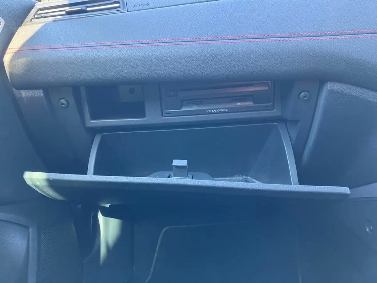 2019-seat-arona-10-tsi-fr-sport-ss-big-40