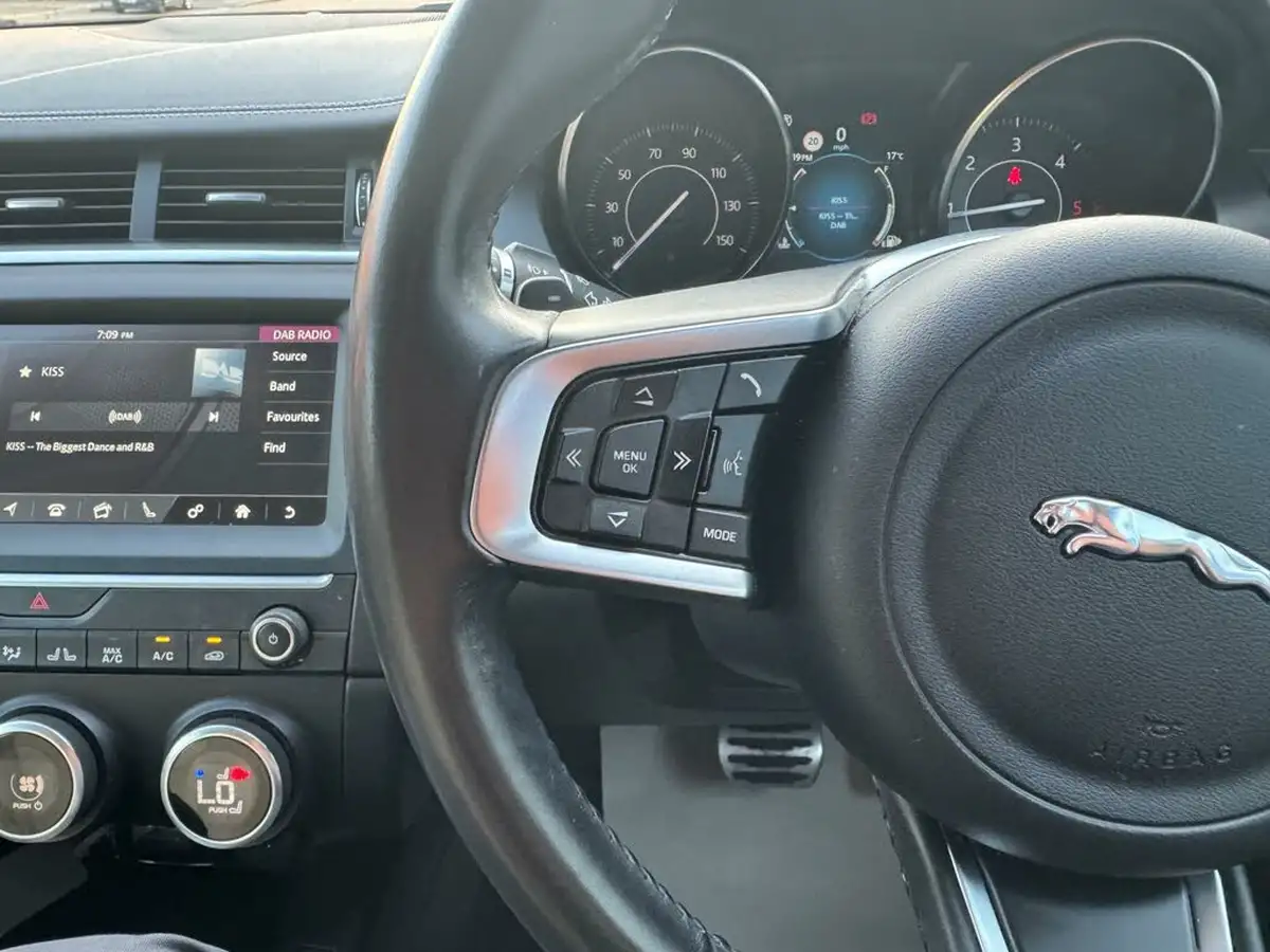 2019-jaguar-e-pace-20-i4d-r-dynamic-s-150ps-awd-auto-big-20