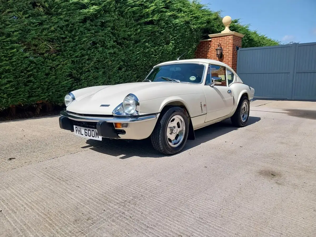 1973-triumph-gt6-20-big-25