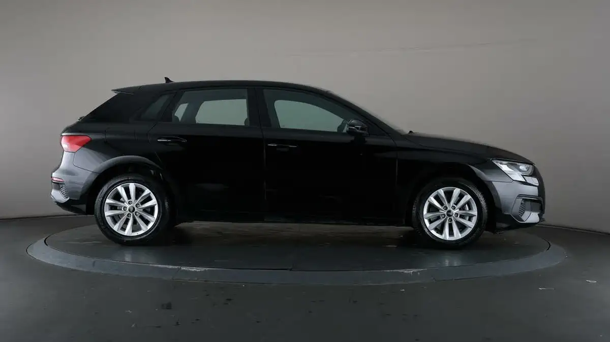 2021-audi-a3-10-30-tfsi-technik-big-53
