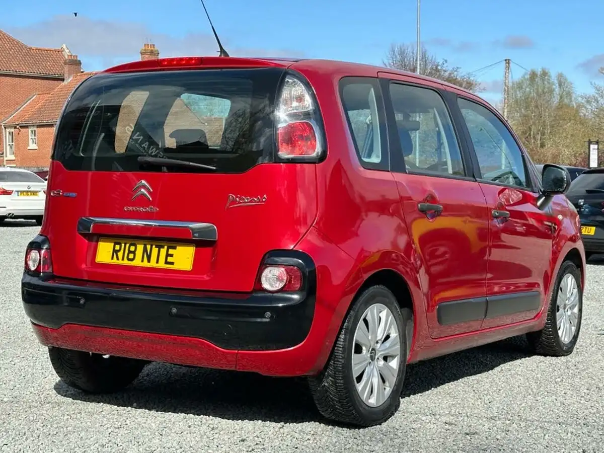 2015-citroen-c3-picasso-16bluehdi-vtr-big-4