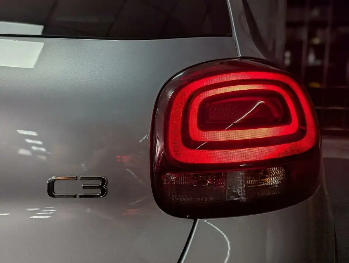 2019-citroen-c3-12-puretech-flair-110ps-ss-big-27