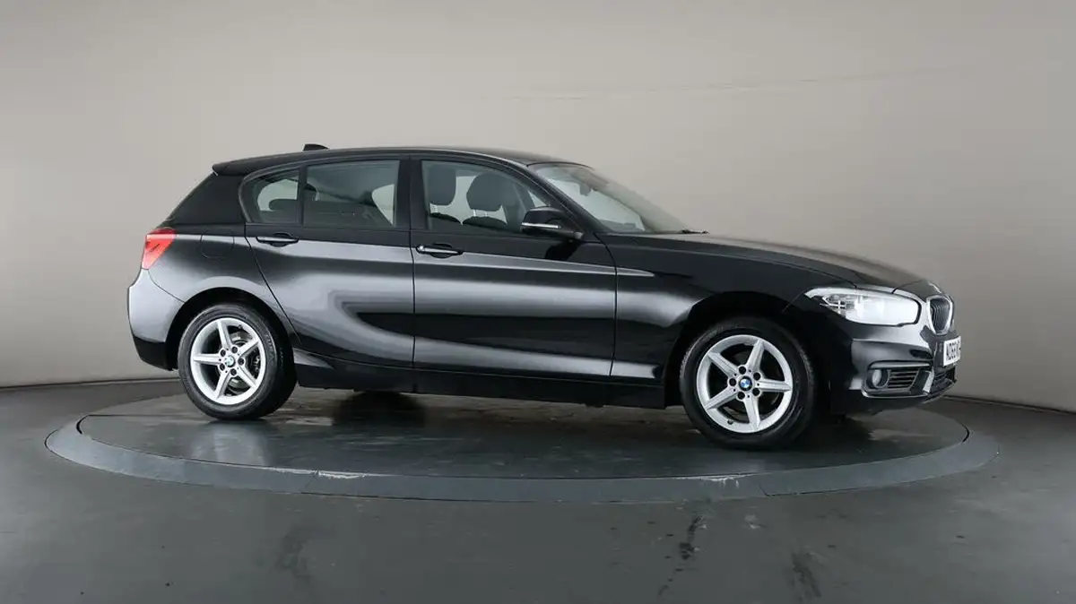 2018-bmw-1-series-15-118i-se-5d-big-48