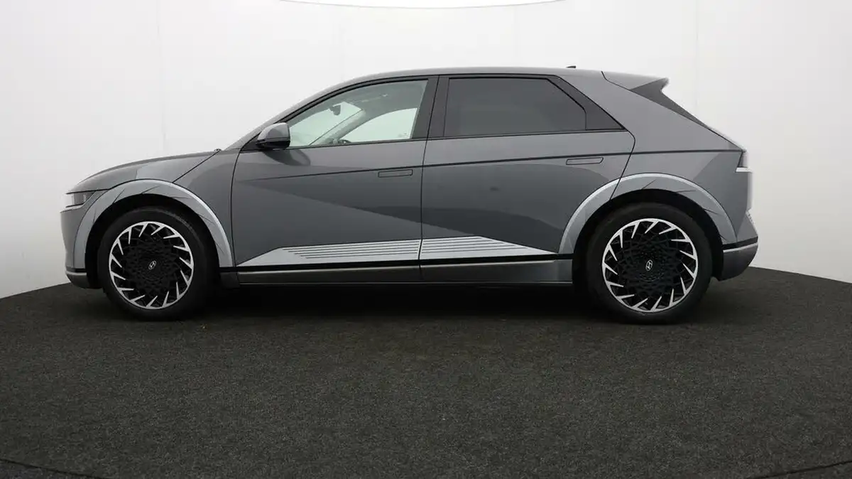 2021-hyundai-ioniq-5-e-ultimate-217ps-73kwh-rwd-big-18
