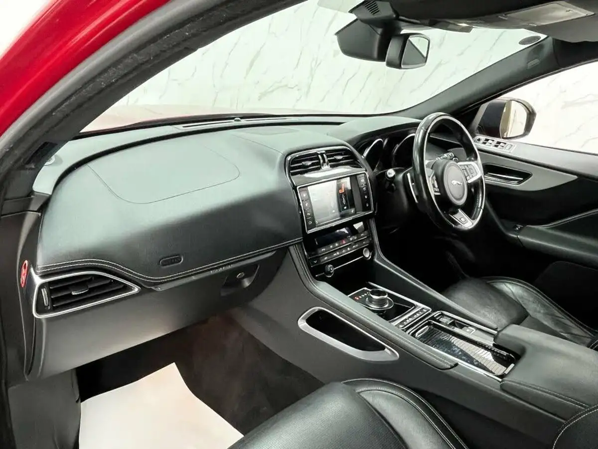 2018-jaguar-f-pace-20-i4d-r-sport-180ps-awd-auto-big-20