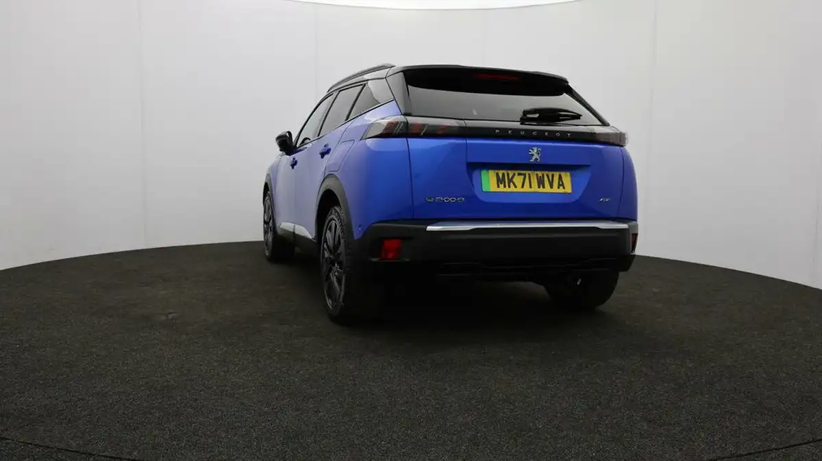 2021-peugeot-2008-suv-e-gt-premium-big-72