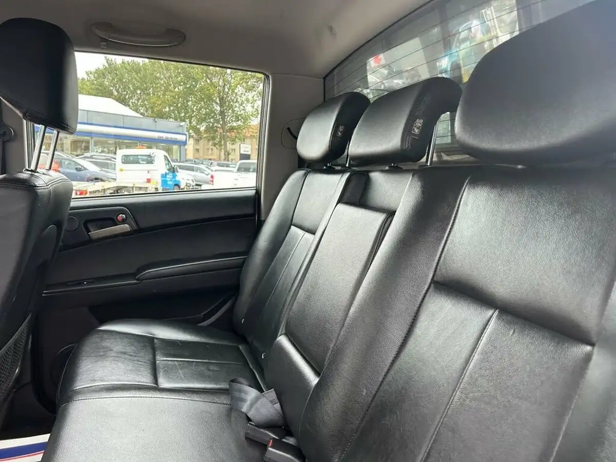 2015-kgm-ssangyong-korando-sports-20td-ex-auto-big-25