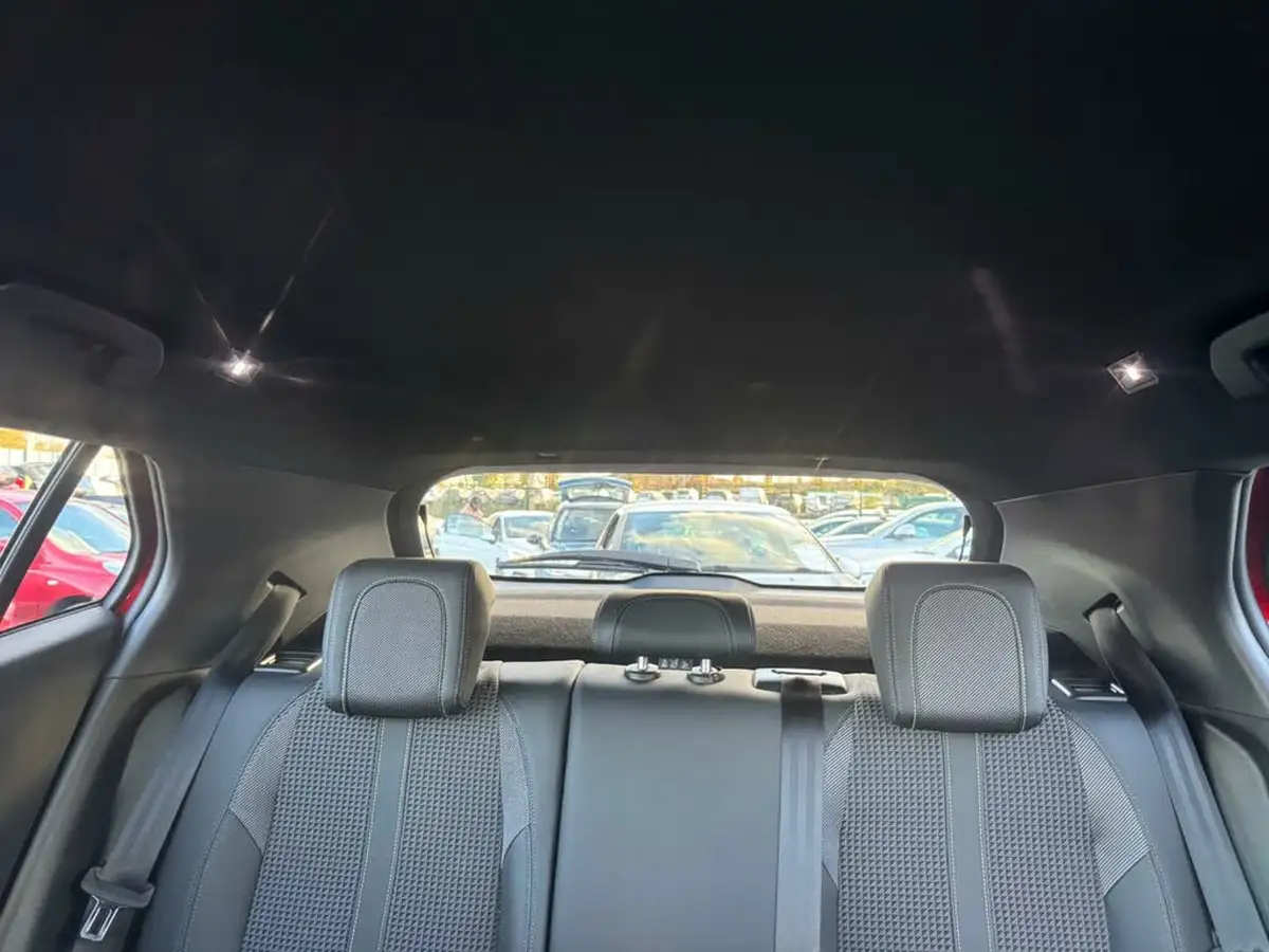 2020-peugeot-2008-suv-12-puretech-gt-line-big-21