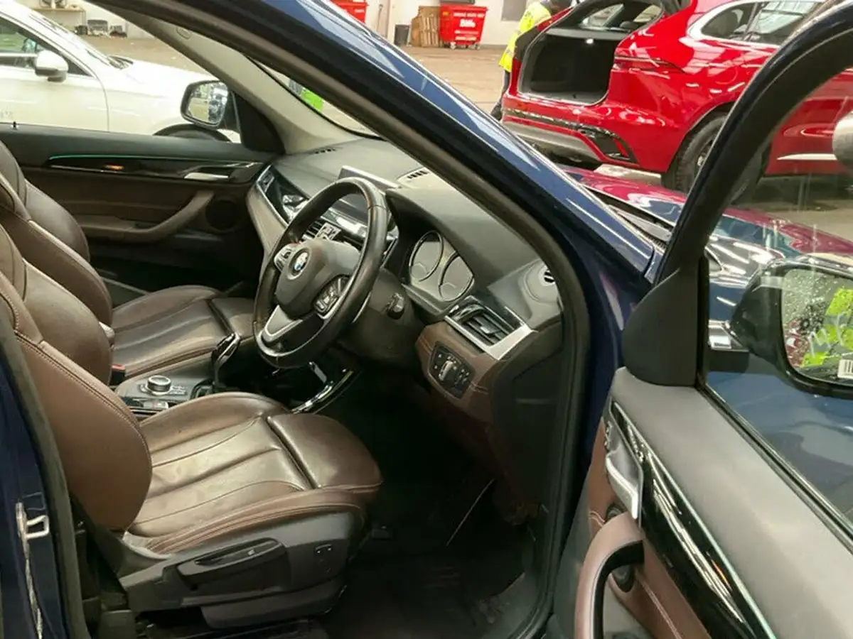 2021-bmw-x1-20-sdrive20i-sport-big-3