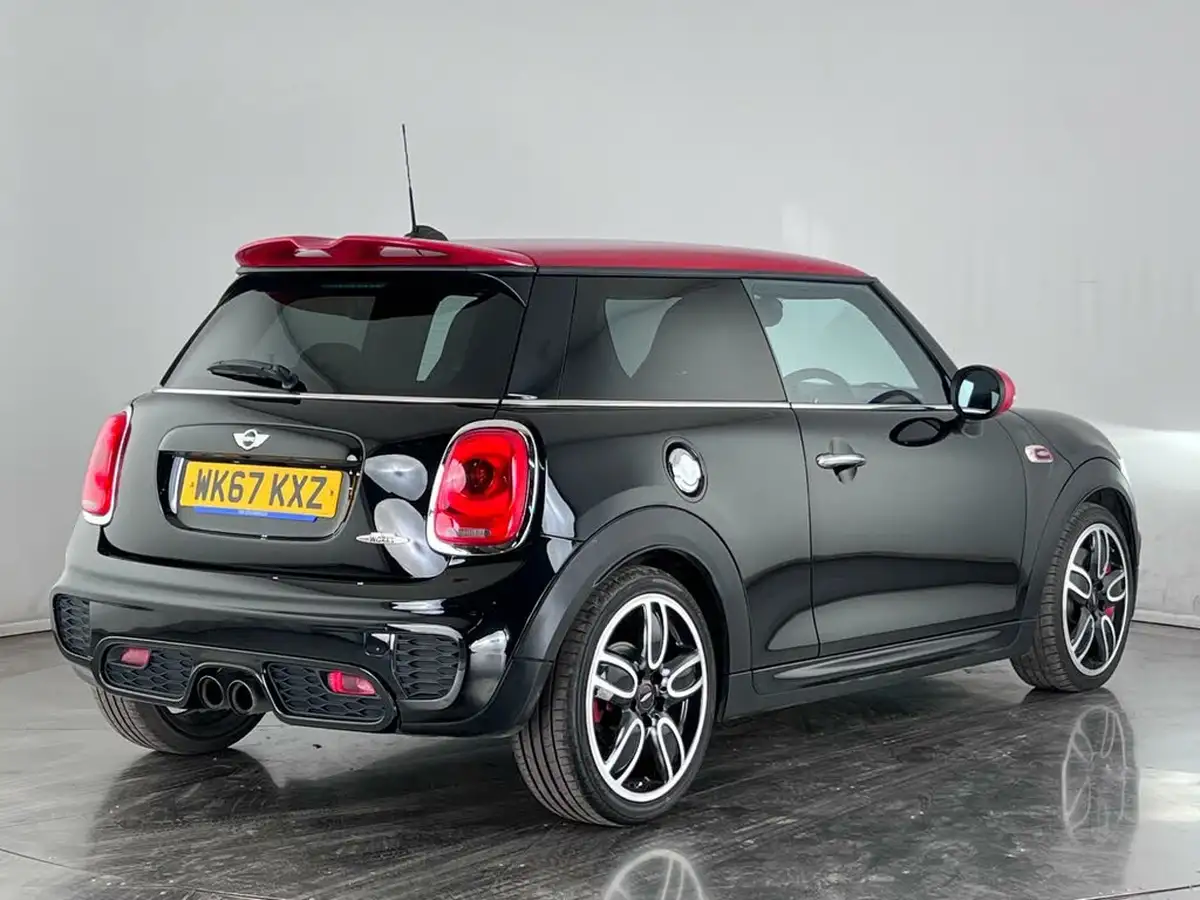 2017-mini-cooper-20-john-cooper-works-ss-hatchback-3d-big-3