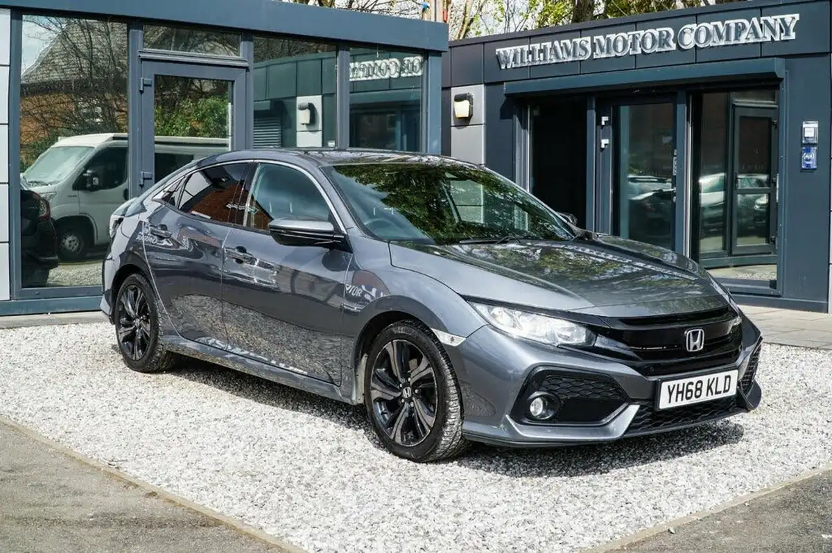 2018-honda-civic-16-i-dtec-sr-hatchback-5d-big-10