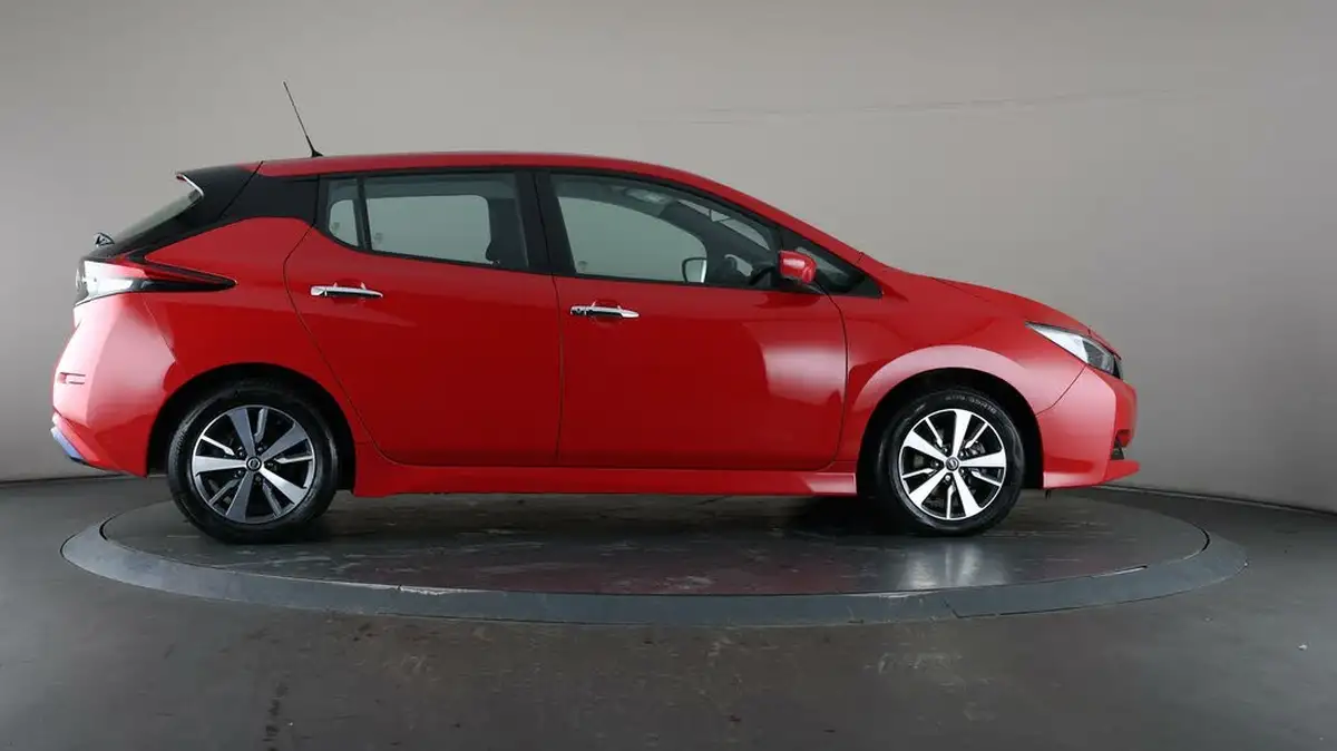2021-nissan-leaf-e-acenta-big-54