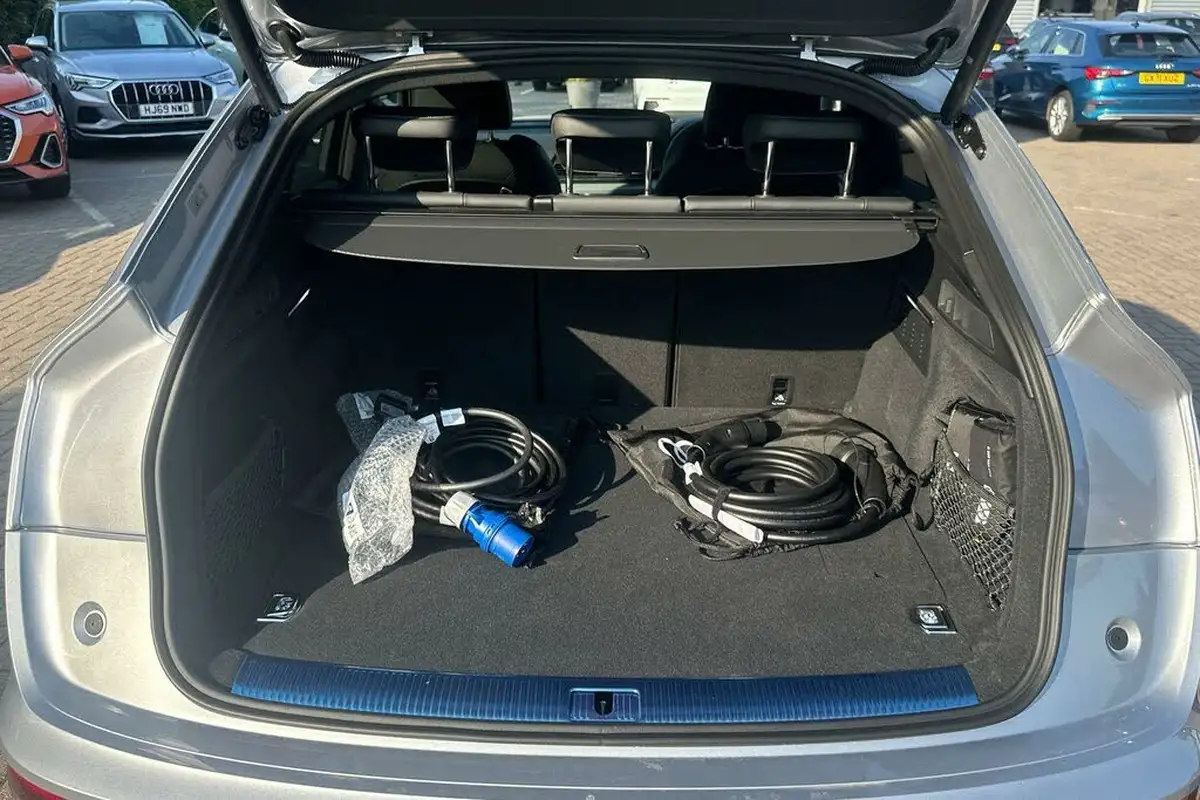 2024-audi-q5-20-50-tfsi-e-s-line-sportback-big-23