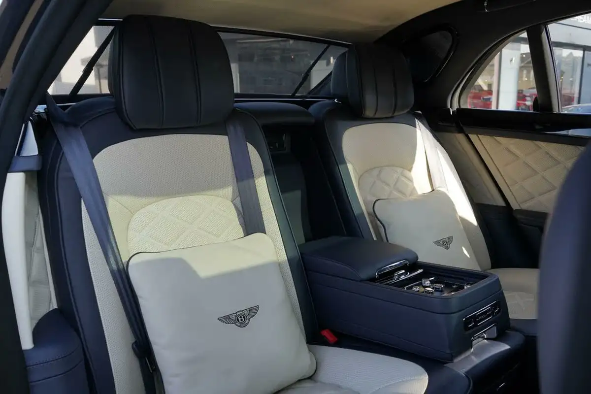 2016-bentley-mulsanne-675-mulsanne-speed-big-30