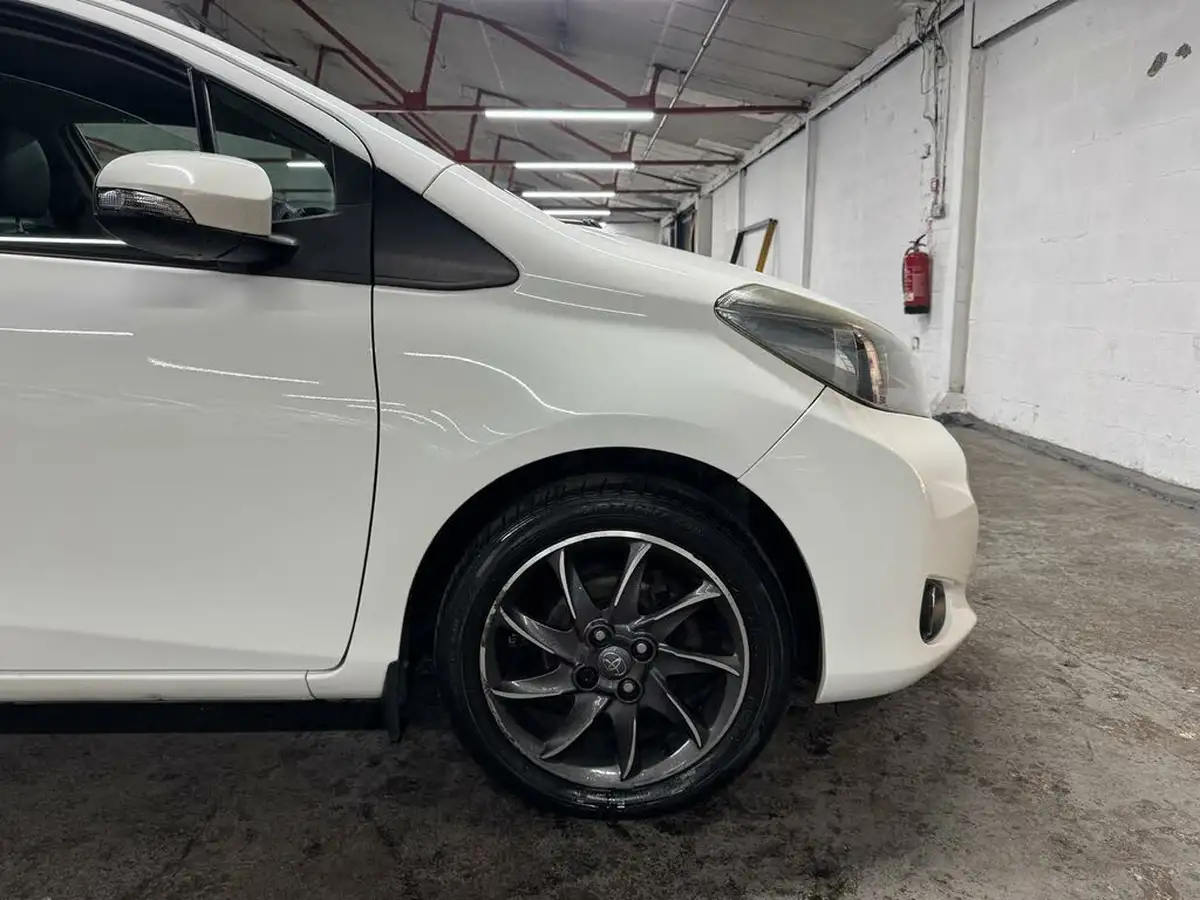 2012-toyota-yaris-133-trend-3d-big-45