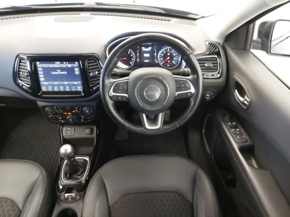 2021-jeep-compass-14-multiair-ii-night-eagle-big-6