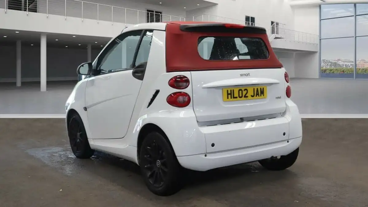 2012-smart-fortwo-10-passion-71bhp-cabriolet-softouch-big-2