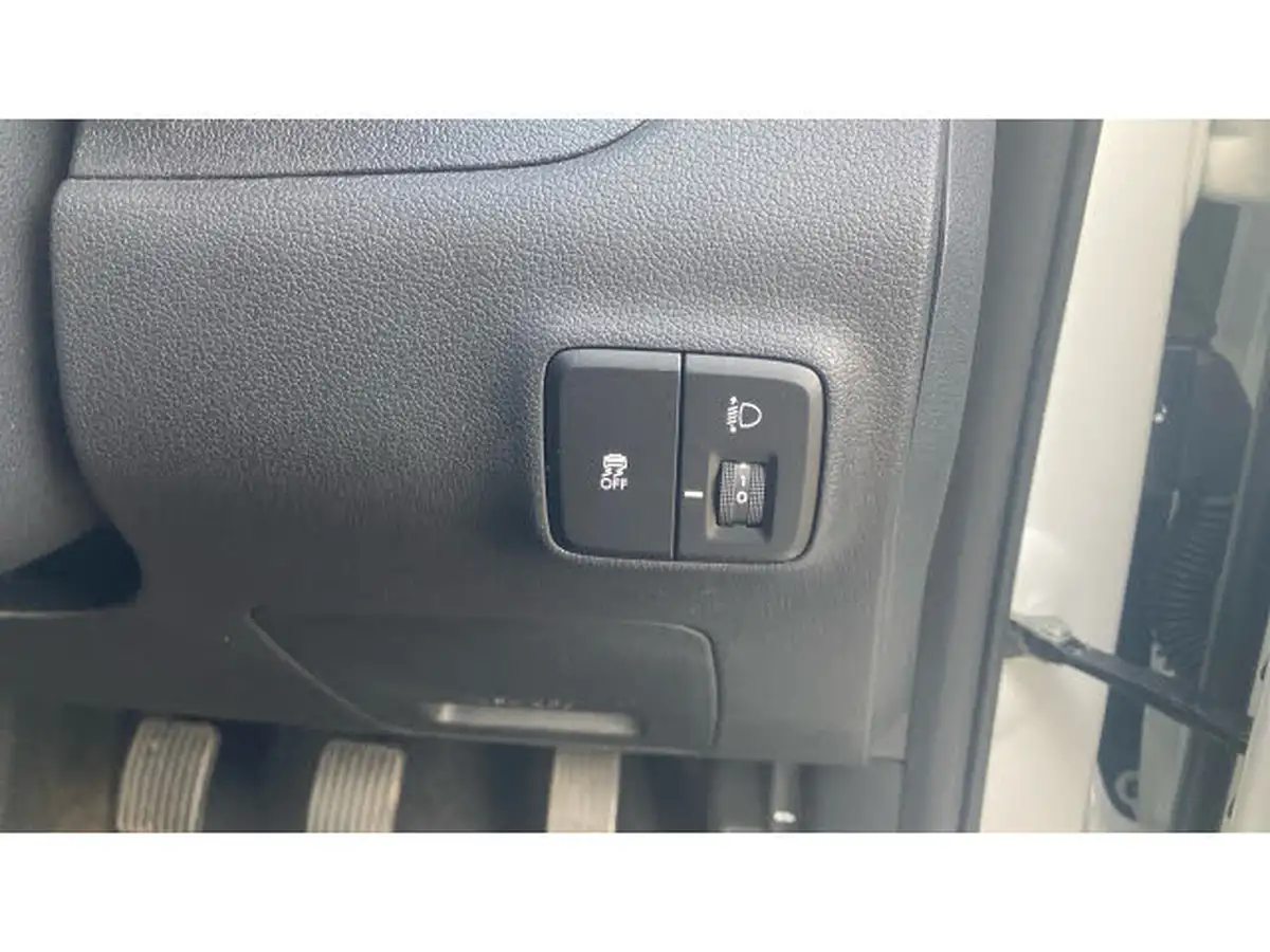 2025-hyundai-i10-10-advance-63ps-big-23