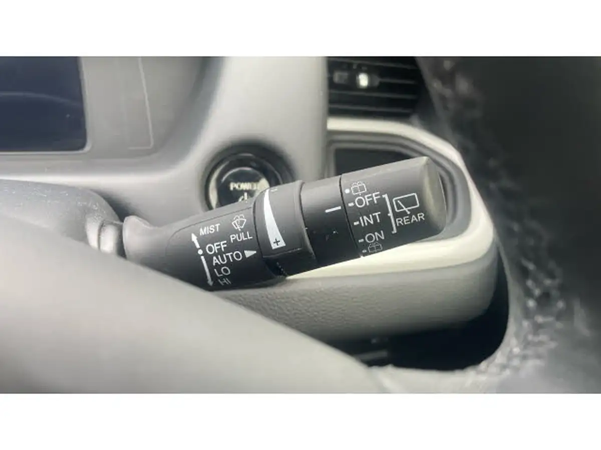 2024-honda-jazz-15-i-mmd-advance-big-34