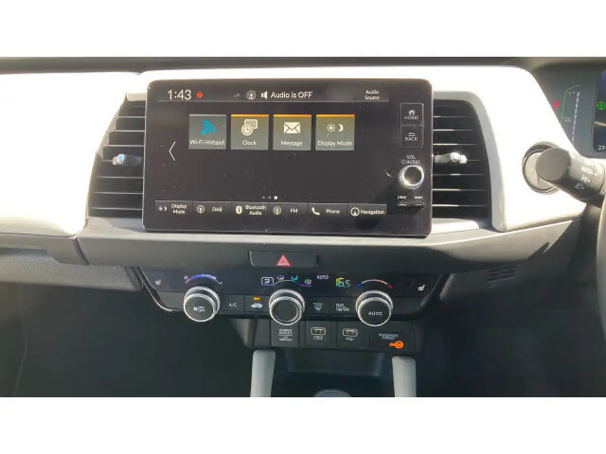 2021-honda-jazz-15-i-mmd-ex-107ps-big-16