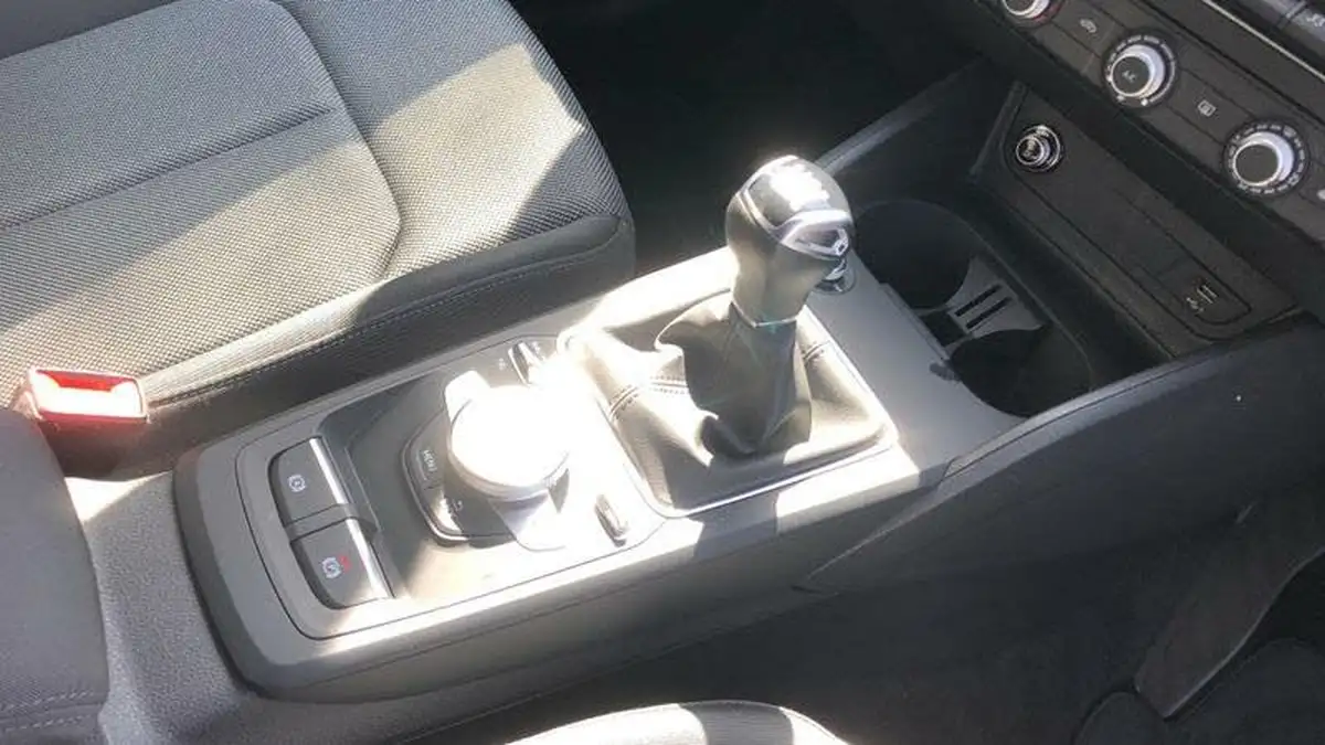 2023-audi-q2-15-35-tfsi-sport-big-38
