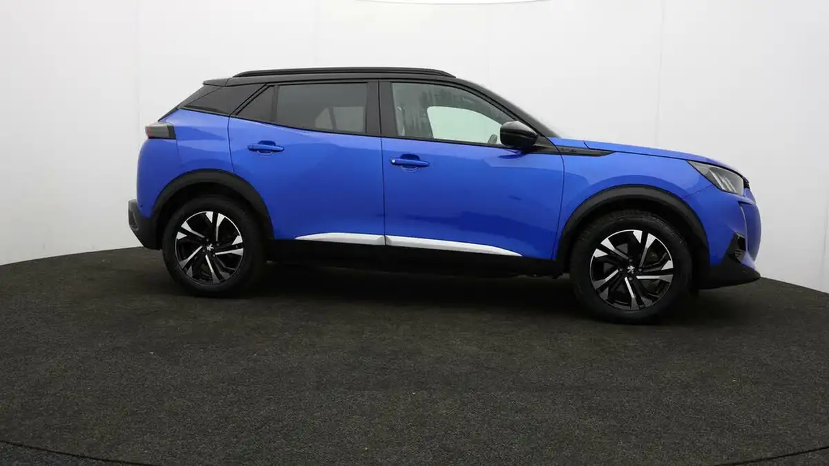 2021-peugeot-2008-suv-e-gt-big-32