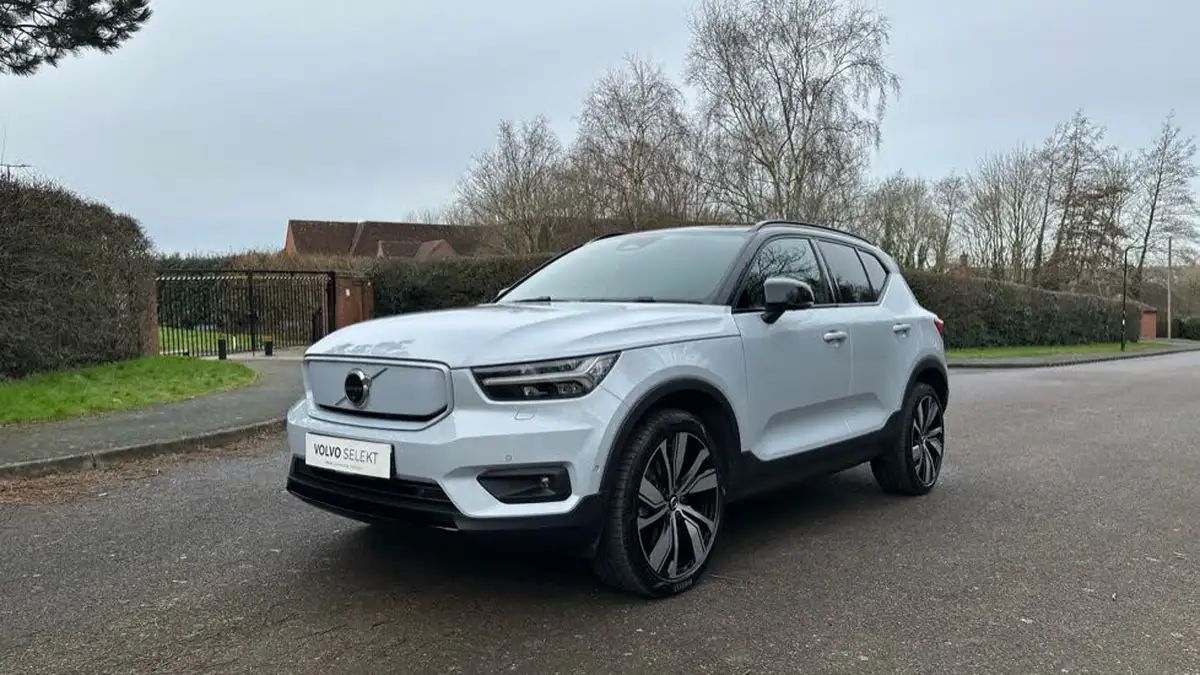 2022-volvo-xc40-e-recharge-pro-big-38
