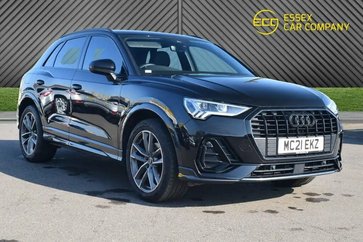 2021-audi-q3-15-35-tfsi-black-edition-codcomfort-sound-pack-station-wagon-big-5