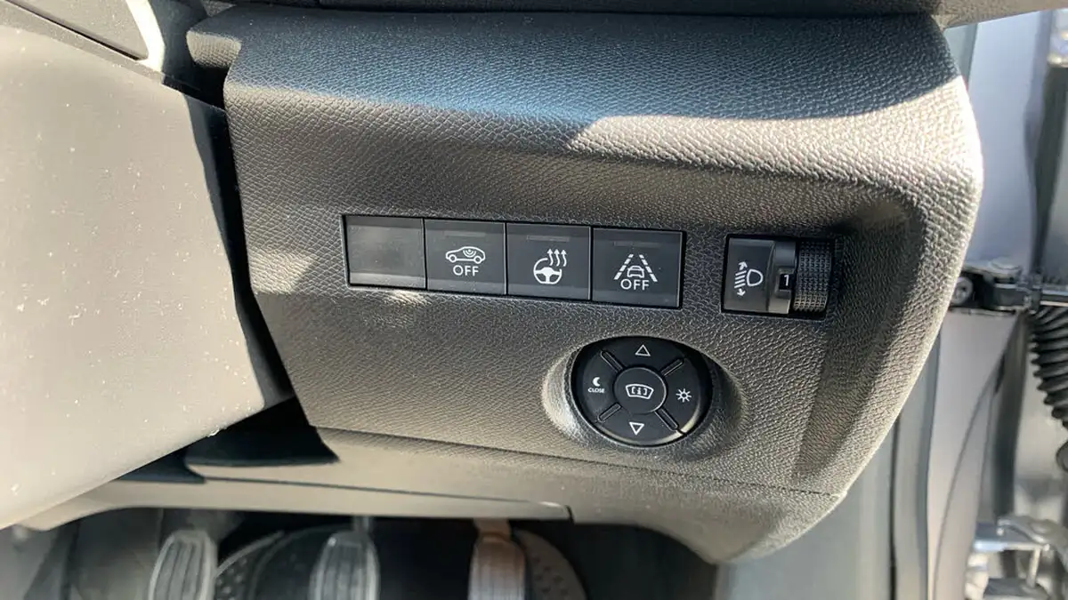 2022-citroen-c4-12-puretech-c-series-edition-big-33