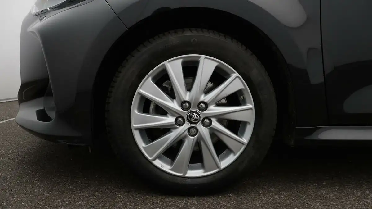 2022-toyota-yaris-15-vvt-i-icon-big-18