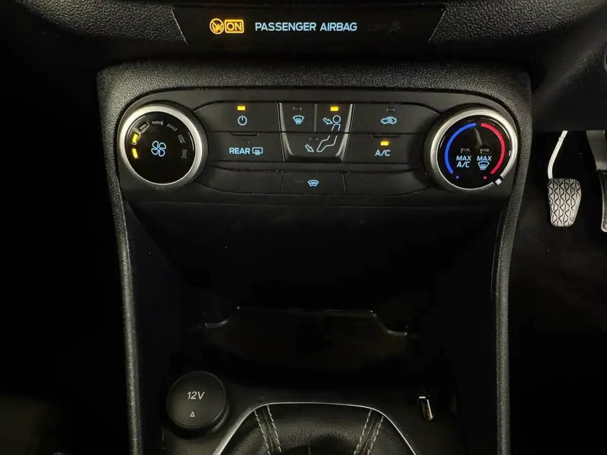 2023-ford-fiesta-10t-titanium-125ps-hybrid-mhev-big-27
